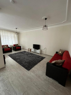 Trabzon Meydanın Göbeğinde Kiralık Daire